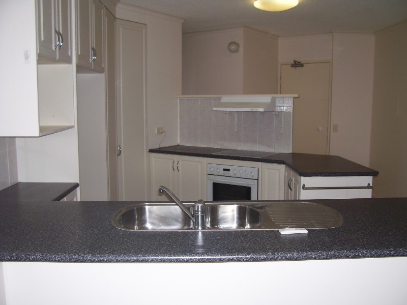 4/51 Landsborough Avenue, Scarborough QLD 4020