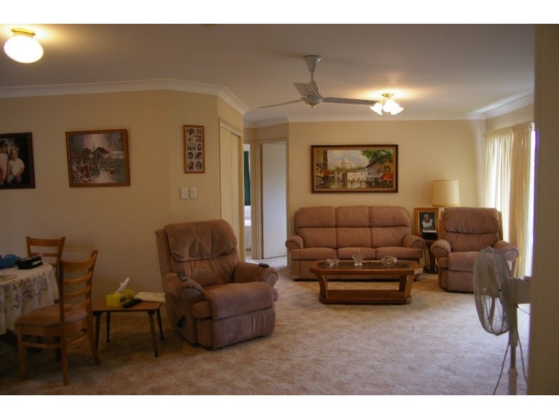 3/4 Wattle Road, Rothwell QLD 4022