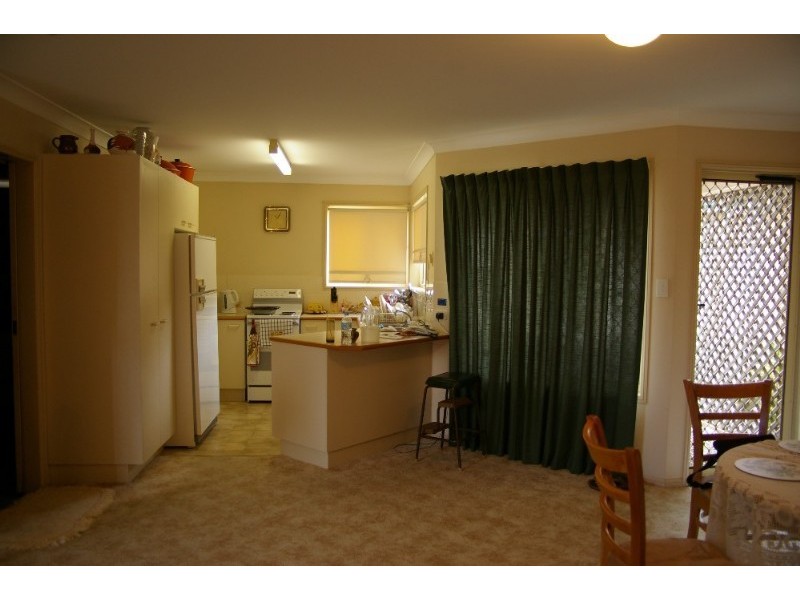 3/4 Wattle Road, Rothwell QLD 4022