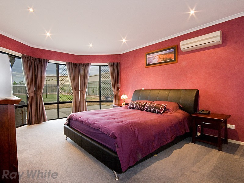 39 Clair Avenue, Deception Bay QLD 4508