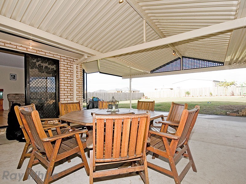 39 Clair Avenue, Deception Bay QLD 4508