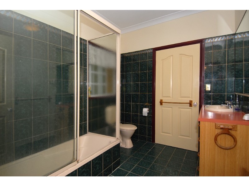 201 Esplanade South, Deception Bay QLD 4508