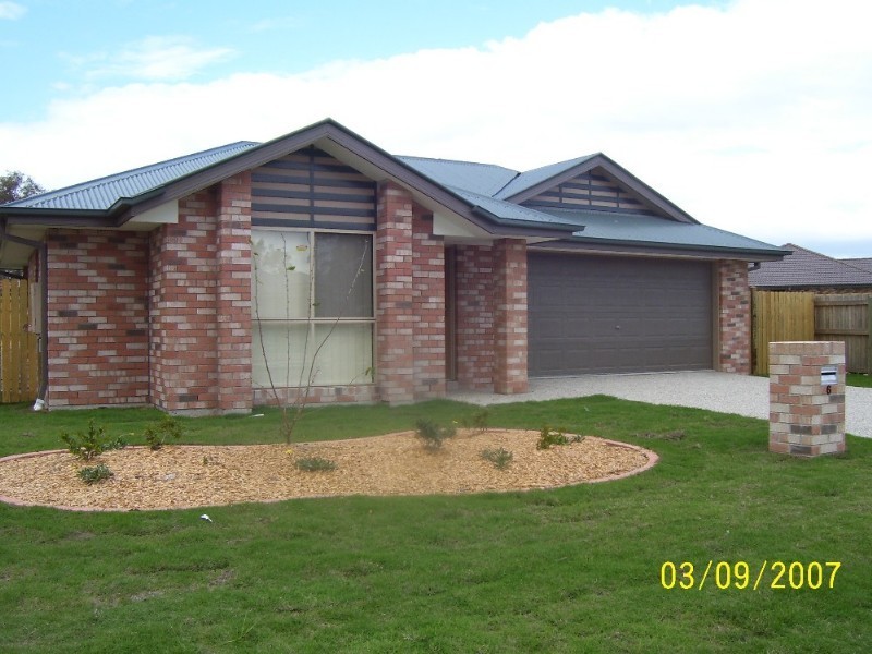 10 Pinegrove Street, Morayfield QLD 4506
