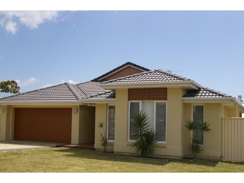 1 Natalie Close, Deception Bay QLD 4508