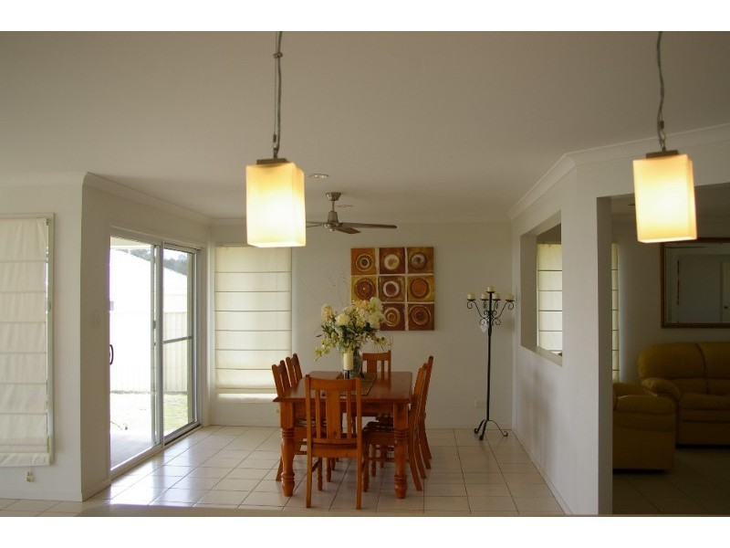 1 Natalie Close, Deception Bay QLD 4508