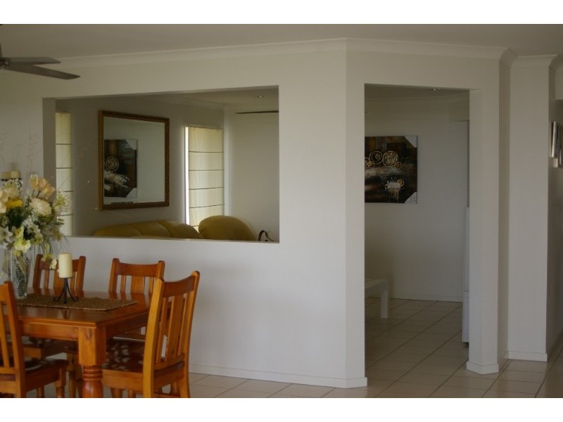 1 Natalie Close, Deception Bay QLD 4508