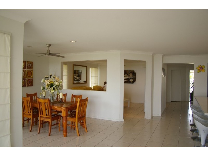 1 Natalie Close, Deception Bay QLD 4508