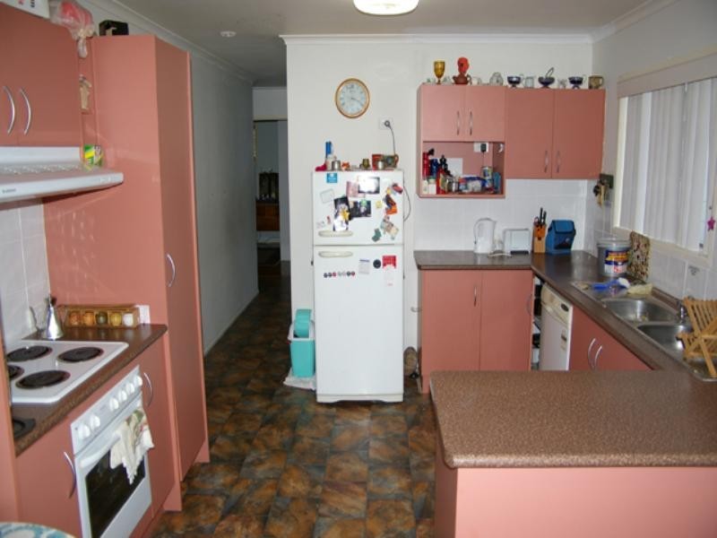 84 Windsor Place, Deception Bay QLD 4508