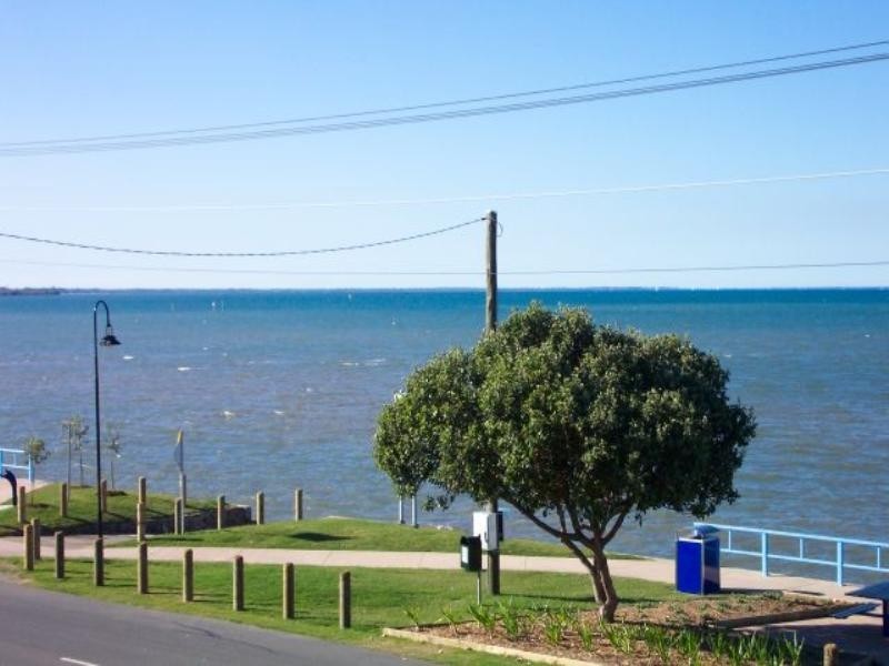 25 Esplanade, Deception Bay QLD 4508
