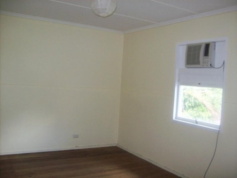 118 Biggs Avenue, Beachmere QLD 4510