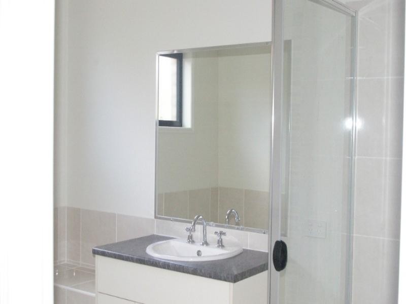 9a Dysart Street, Rothwell QLD 4022