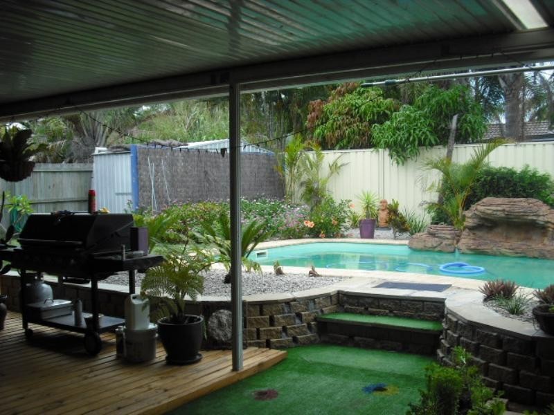 33 Bermuda Avenue, Deception Bay QLD 4508