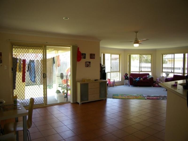 13 Leichardt Avenue, Rothwell QLD 4022