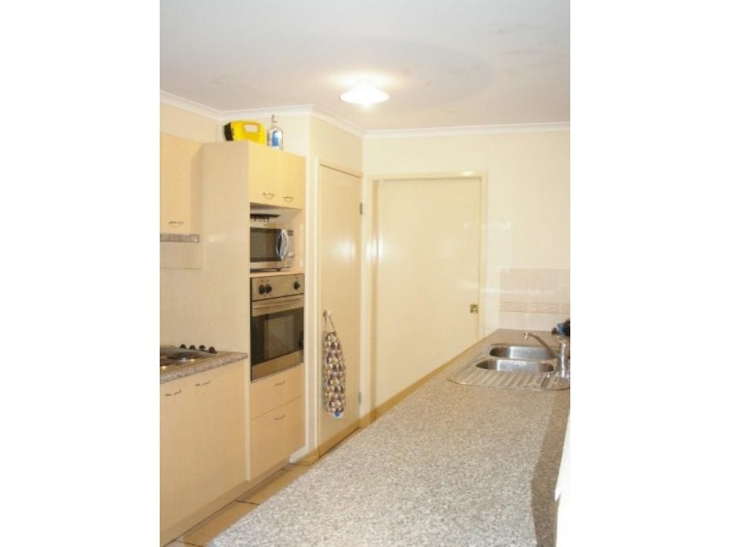 8 Oyster Court, Deception Bay QLD 4508