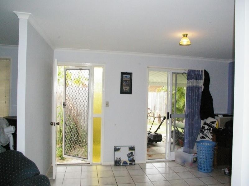 8 Samantha Court, Deception Bay QLD 4508