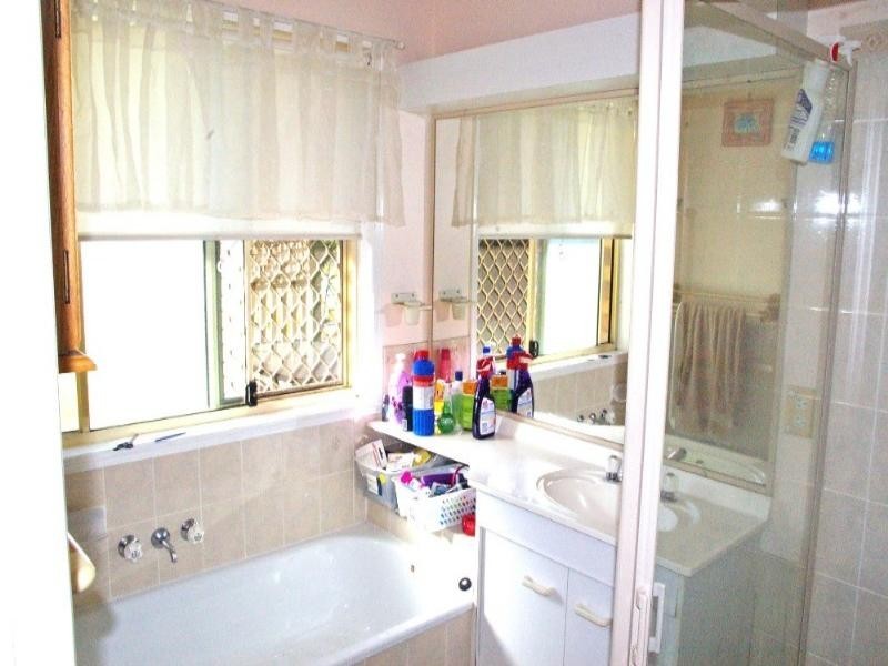 20 Surrey Court, Deception Bay QLD 4508