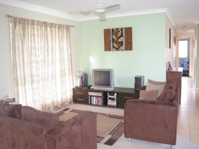 33 Antigua Crescent, Deception Bay QLD 4508