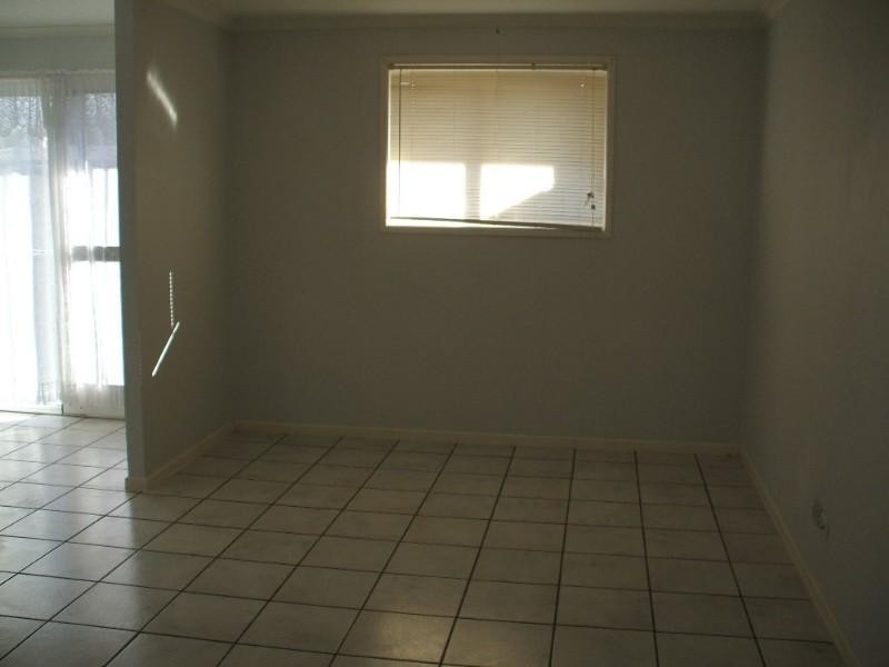 8 Samantha Court, Deception Bay QLD 4508