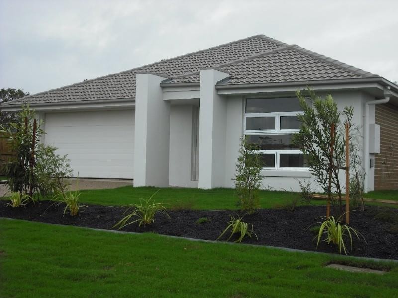 12 Tara Grove, Bellmere QLD 4510