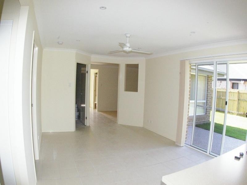11 Pristine Place, Ningi QLD 4511