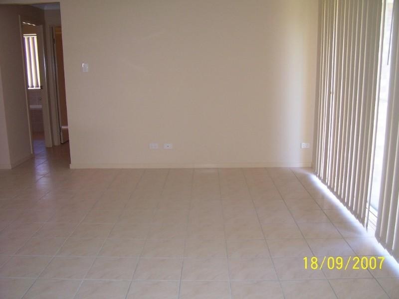 6 Radiata Court, Morayfield QLD 4506