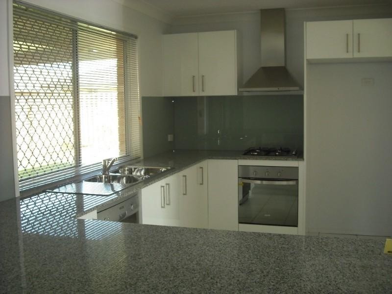 6 Pumello Court, Bellmere QLD 4510