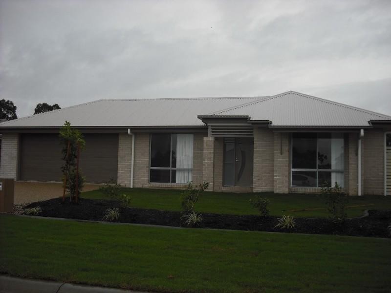 10 Tara Grove, Bellmere QLD 4510