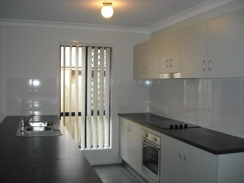 26 Hubner Drive, Rothwell QLD 4022