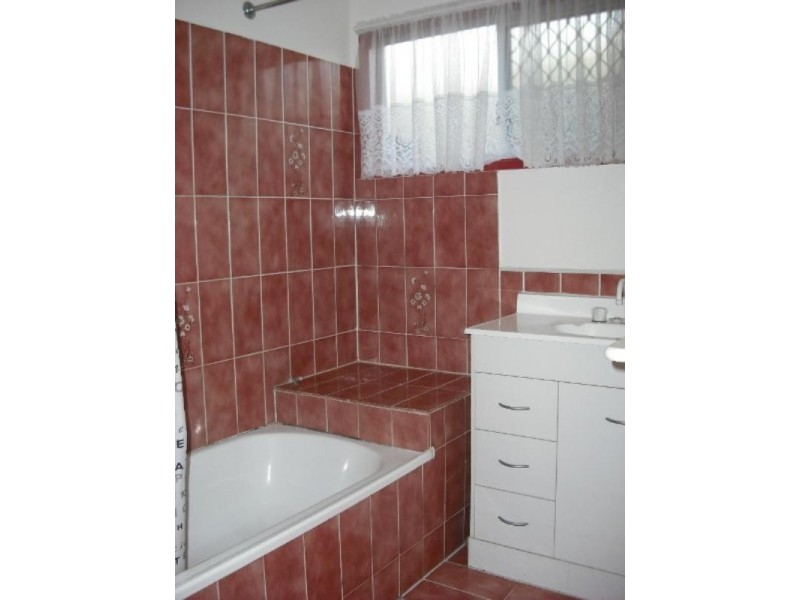 16 Dolphin Street, Deception Bay QLD 4508