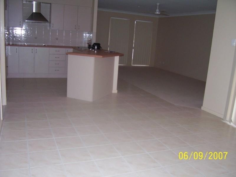 9 Coach Road West, Morayfield QLD 4506