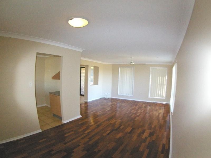 9 Cairns Crescent, Deception Bay QLD 4508