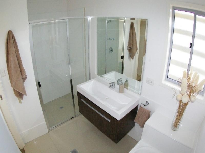 5/17 Lady Bowen Parade, Rothwell QLD 4022