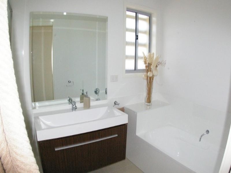 7/17 Lady Bowen Parade, Rothwell QLD 4022