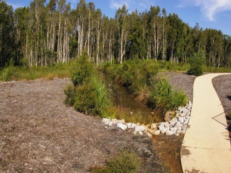 18 Dewdrop Place, Ningi QLD 4511