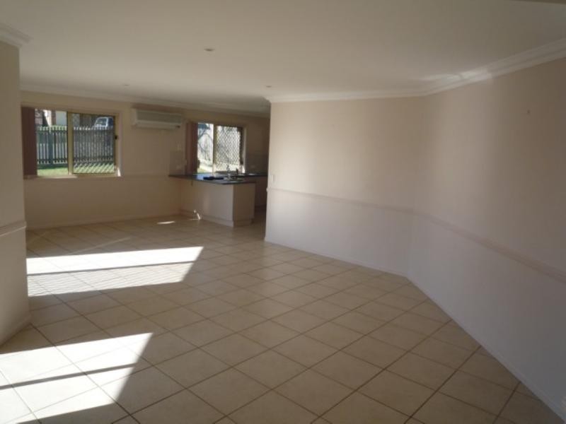 1 Nadine Place, Deception Bay QLD 4508