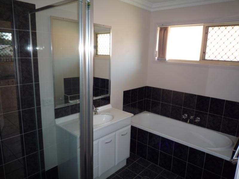 1 Nadine Place, Deception Bay QLD 4508