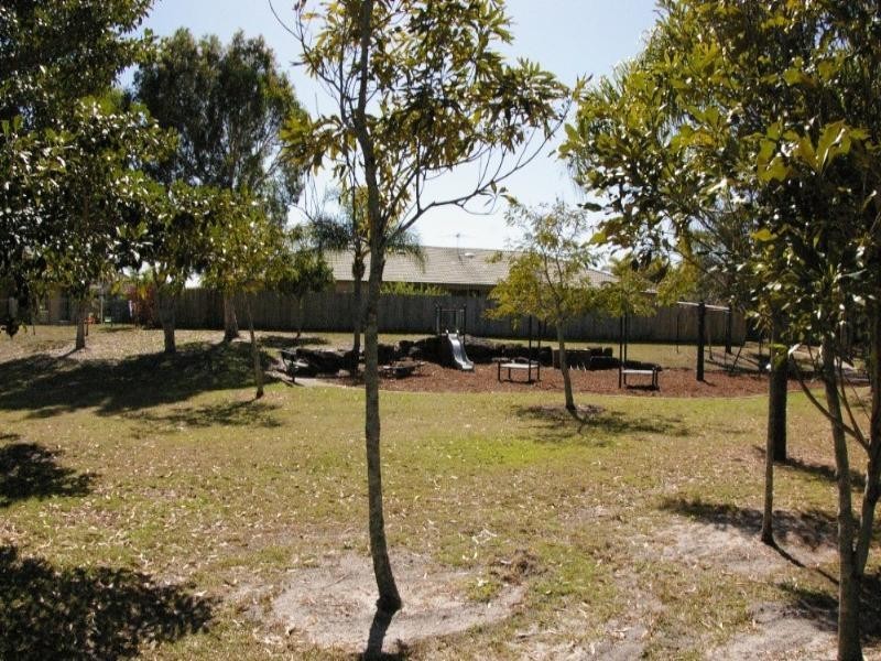 1/21 Winch Court, Banksia Beach QLD 4507