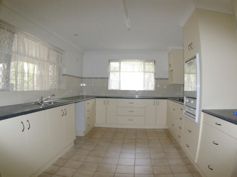 15 Warren Crescent, Deception Bay QLD 4508