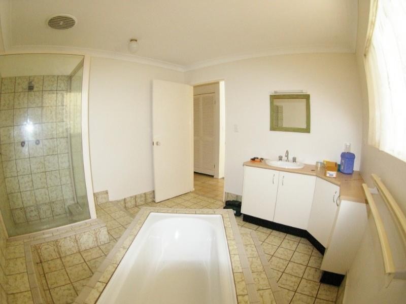 15 Warren Crescent, Deception Bay QLD 4508