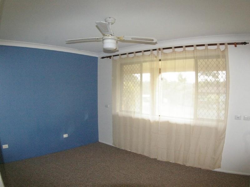 15 Warren Crescent, Deception Bay QLD 4508