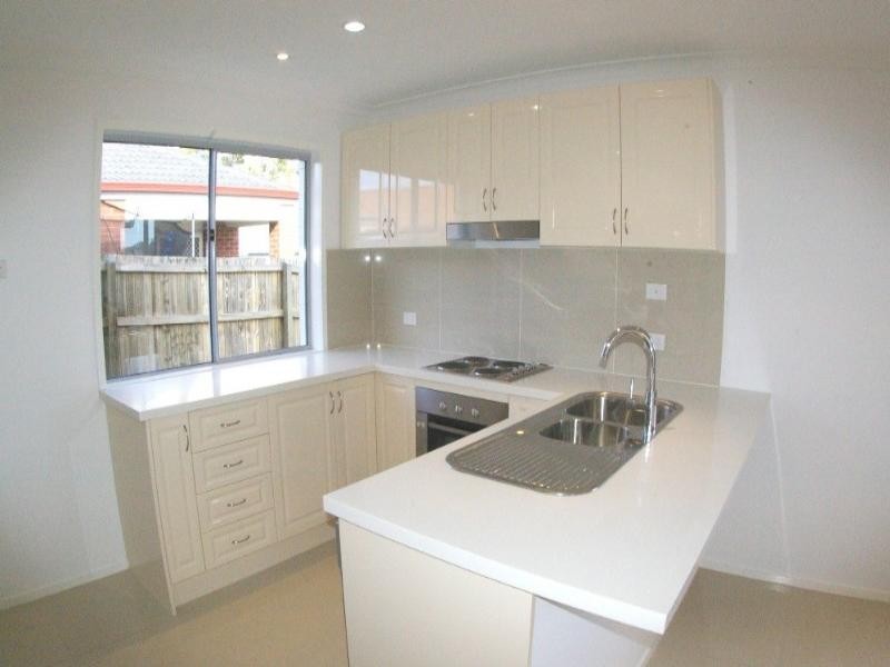 3/17 Lady Bowen Parade, Rothwell QLD 4022