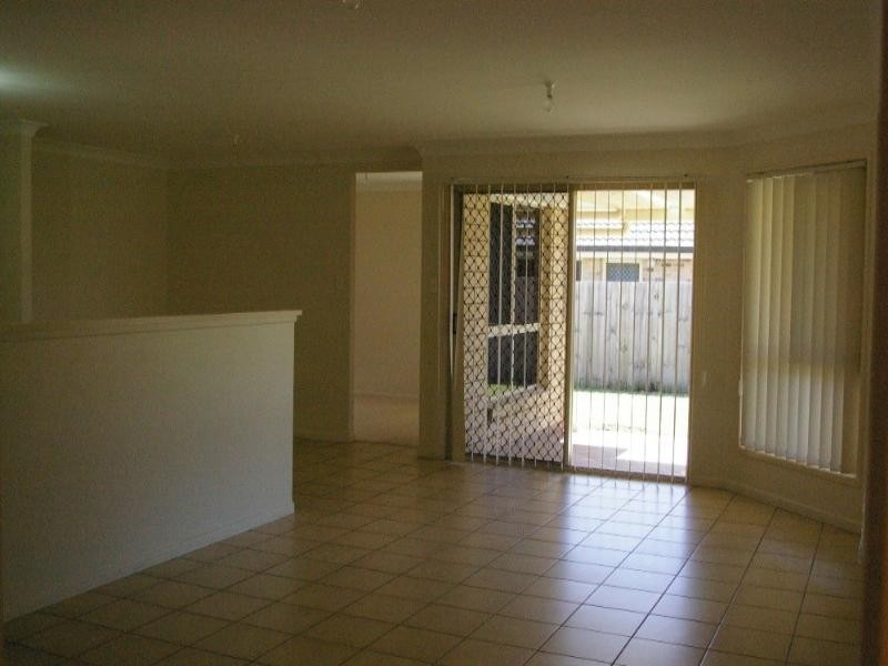 12 Drillham Court, Deception Bay QLD 4508