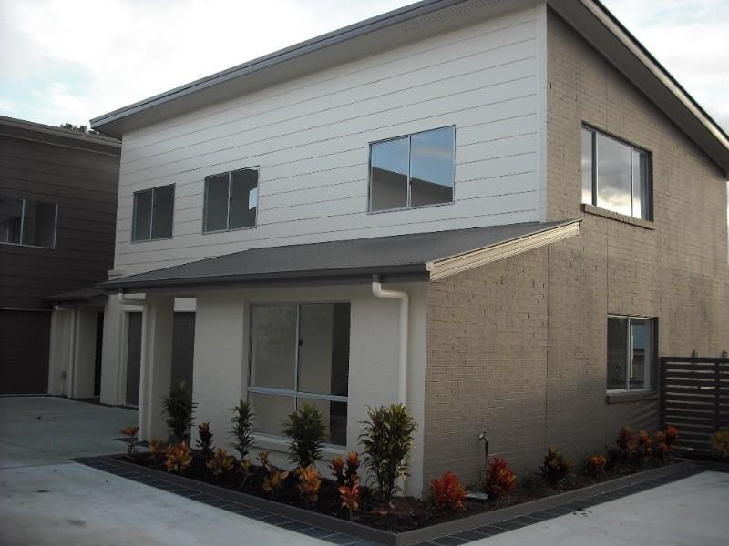 4/17 Lady Bowen Parade, Rothwell QLD 4022