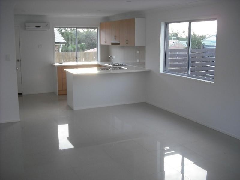 4/17 Lady Bowen Parade, Rothwell QLD 4022