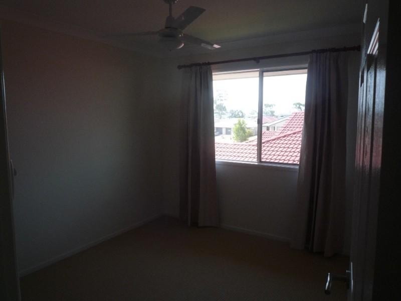 1/9 Lady Bowen Parade, Rothwell QLD 4022