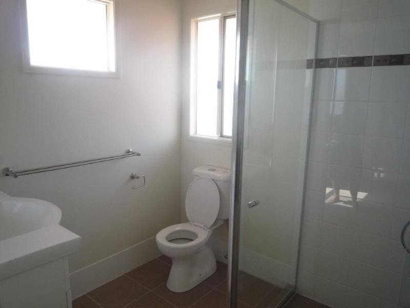 1/9 Lady Bowen Parade, Rothwell QLD 4022