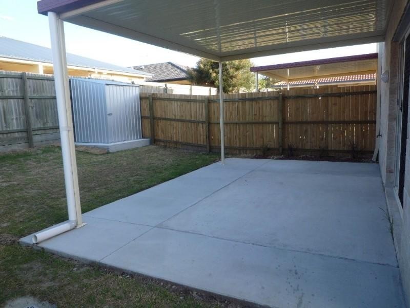 1/9 Lady Bowen Parade, Rothwell QLD 4022