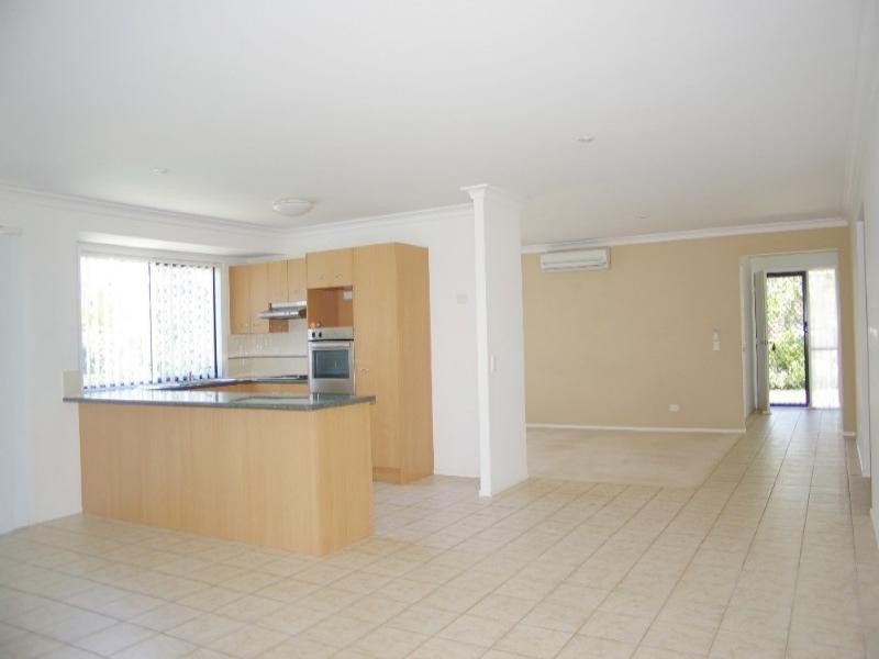 9 Magenta Court, Griffin QLD 4503