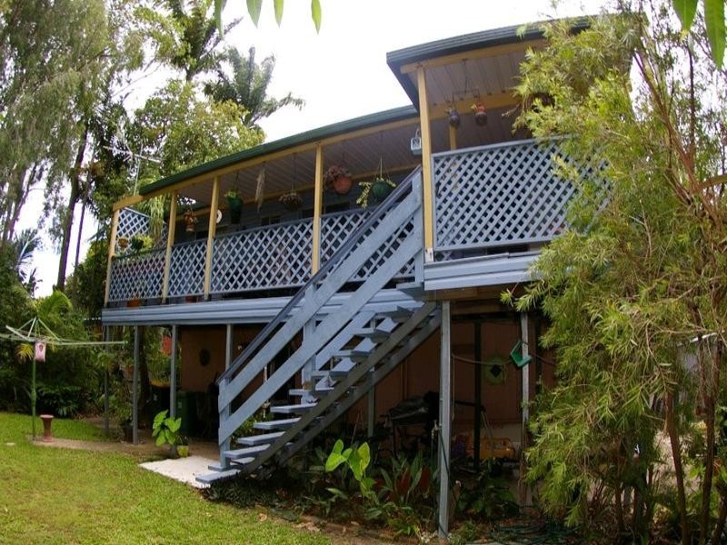 8 Simon Street, Deception Bay QLD 4508