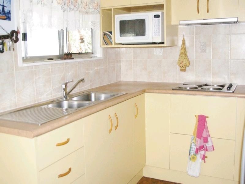 8 Simon Street, Deception Bay QLD 4508